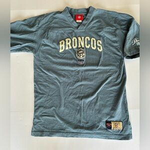 NFL Denver Broncos Retro 1960 T-Shirt - Size Medium